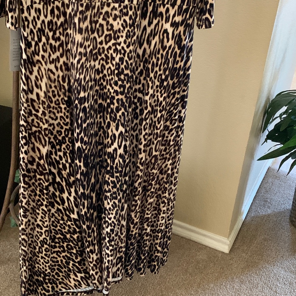 Black brown and cream leopard dress over the knee - Picture 4 of 10